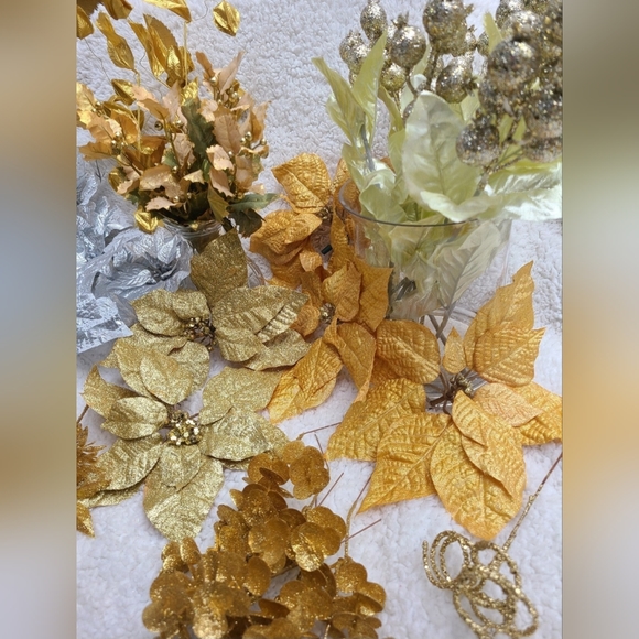 Gold and silver faux floral stems, LARGE Christmas lot - Picture 7 of 8